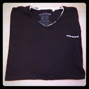 👕Guess tshirt